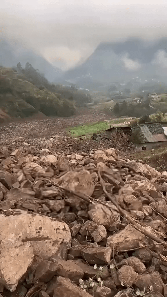 四川宜宾筠连县突发山泥倾泻 四川宜宾筠连县突发山泥倾泻