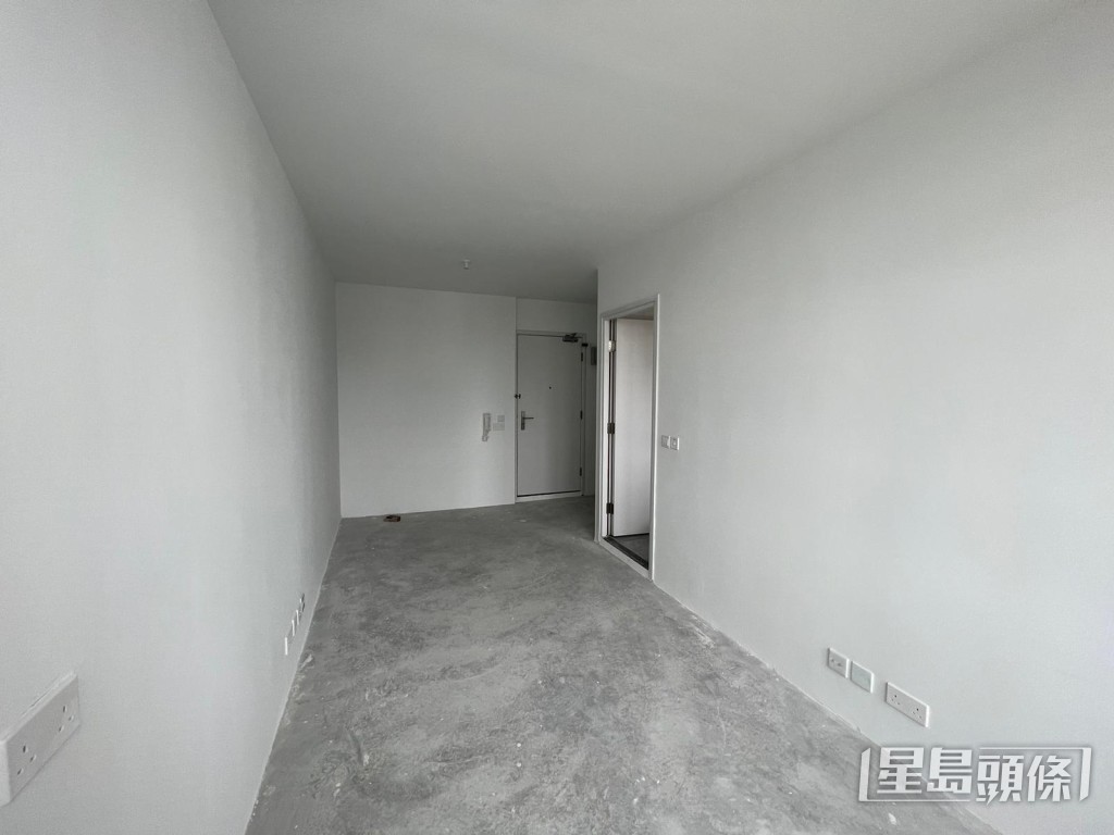 陈先生不满房委会卖楼时,没有在售楼书中披露这项重要资讯。 陈先生不满房委会卖楼时,没有在售楼书中披露这项重要资讯。