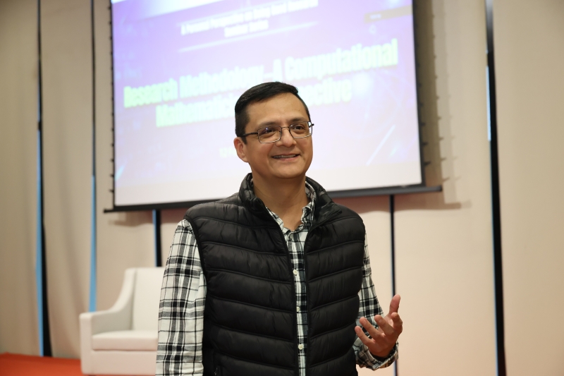 博士生BLANCO LIVERA Everardo先生 博士生BLANCO LIVERA Everardo先生