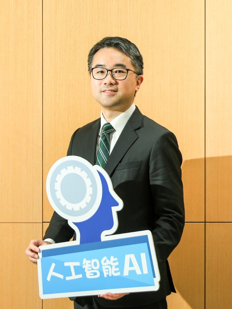 委员会主席、教育局副局长施俊辉接受本报专访时表示,发展数字教育的重点,在于如何运用人工智能(AI)辅助教学。 委员会主席、教育局副局长施俊辉接受本报专访时表示,发展数字教育的重点,在于如何运用人工智能(AI)辅助教学。