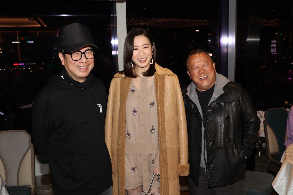 钟澍佳、佘诗曼合作无间。 钟澍佳、佘诗曼合作无间。