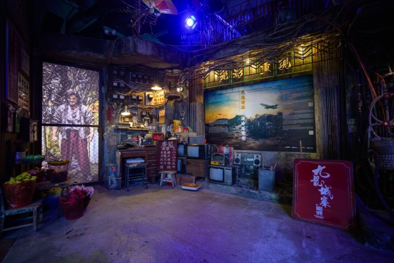 展览升级成沉浸式电影体验,增添多个全新打卡位。 展览升级成沉浸式电影体验,增添多个全新打卡位。