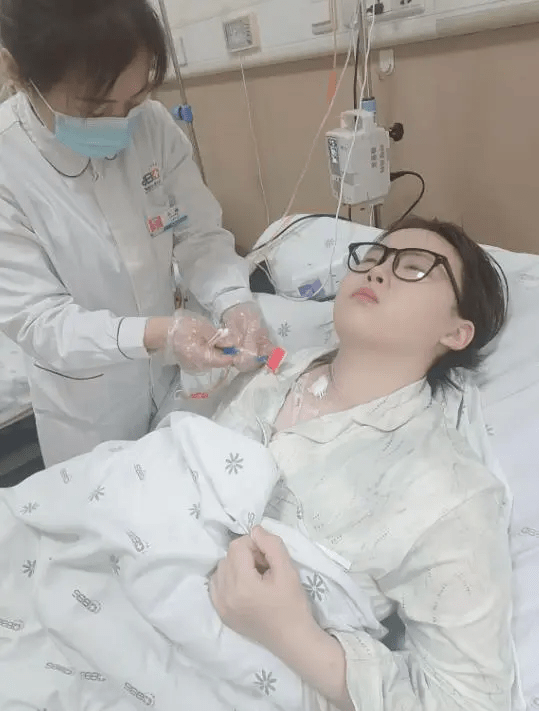 小雅病情急转直下。 (网络图片) 小雅病情急转直下。 (网络图片)