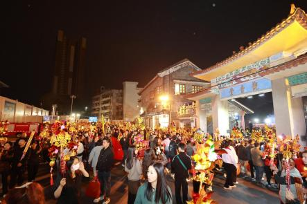 千年容桂“观音开库”民俗又有新玩法。 千年容桂“观音开库”民俗又有新玩法。