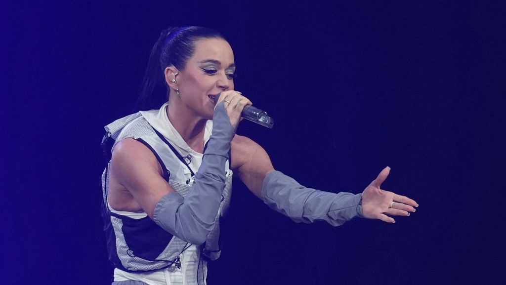 乐坛天后Katy Perry准备上太空。 乐坛天后Katy Perry准备上太空。