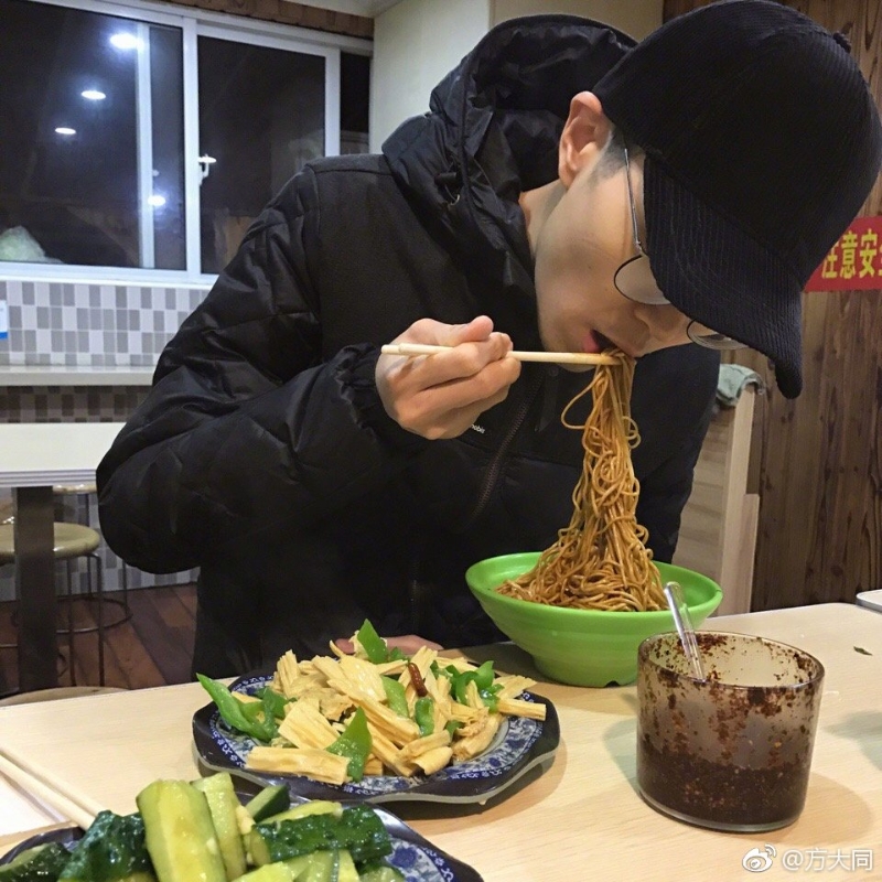 方大同提到由于长期食素很少生病。 方大同提到由于长期食素很少生病。