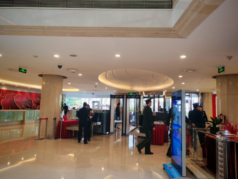 北京梅地亚中心的安检严密 北京梅地亚中心的安检严密