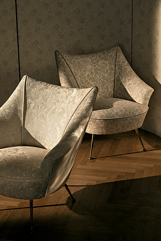 以Loro Piana品牌象征的蓟花为灵感创作的家具面料和精致壁纸。2 以Loro Piana品牌象征的蓟花为灵感创作的家具面料和精致壁纸。2