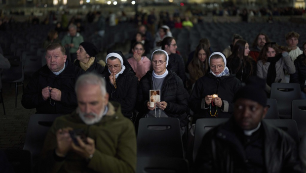 教廷首发教宗住院后录音讲话,亲自感谢信徒祈祷 教廷首发教宗住院后录音讲话,亲自感谢信徒祈祷