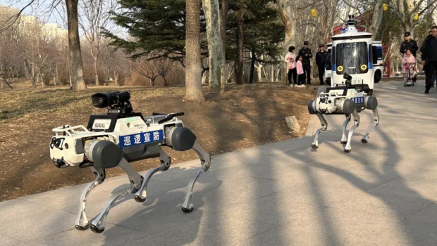 北京智慧机械犬上岗 北京智慧机械犬上岗