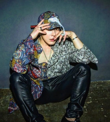 辉晟终年43岁。 辉晟终年43岁。