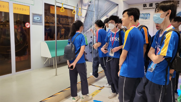 现时不少学校都安排学生到内地交流 现时不少学校都安排学生到内地交流