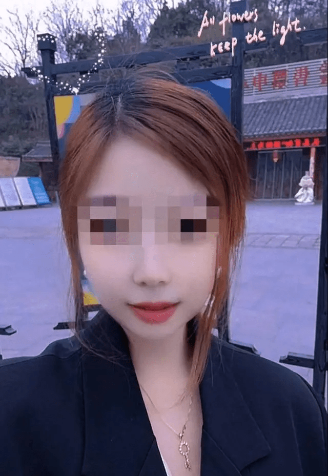 入职仅20天游轮女服务员堕江失踪。 封面新闻 入职仅20天游轮女服务员堕江失踪。 封面新闻