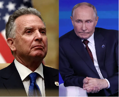 普京(右) 普京(右)