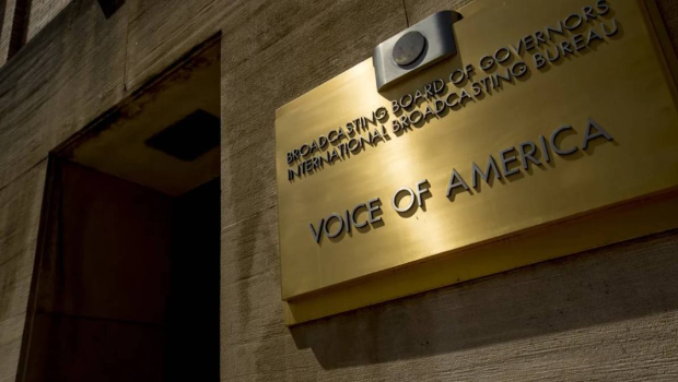 特朗普签行政令缩减官媒规模 特朗普签行政令缩减官媒规模