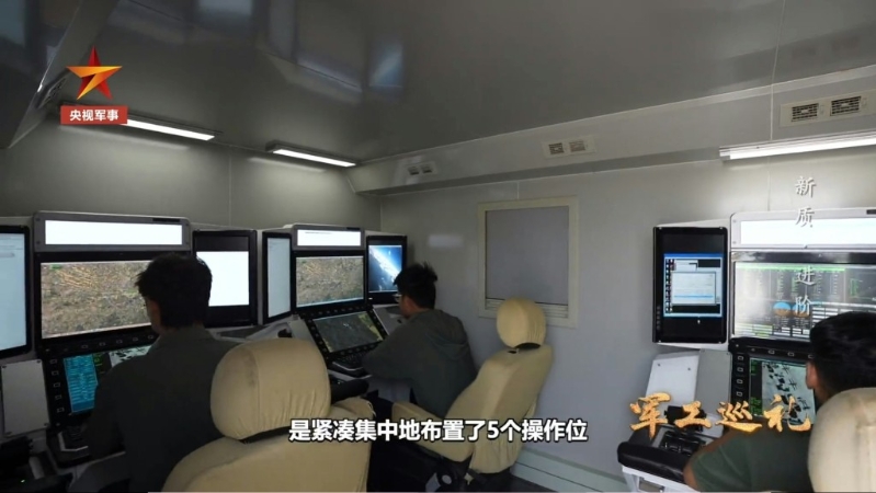 彩虹-9配有智能大脑,能自主飞行。 央视军视1 彩虹-9配有智能大脑,能自主飞行。 央视军视1