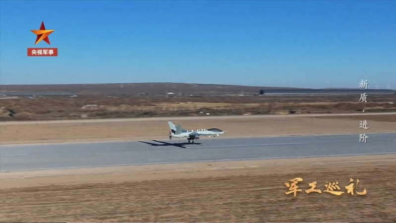 彩虹-9配有智能大脑,能自主飞行。 央视军视 彩虹-9配有智能大脑,能自主飞行。 央视军视