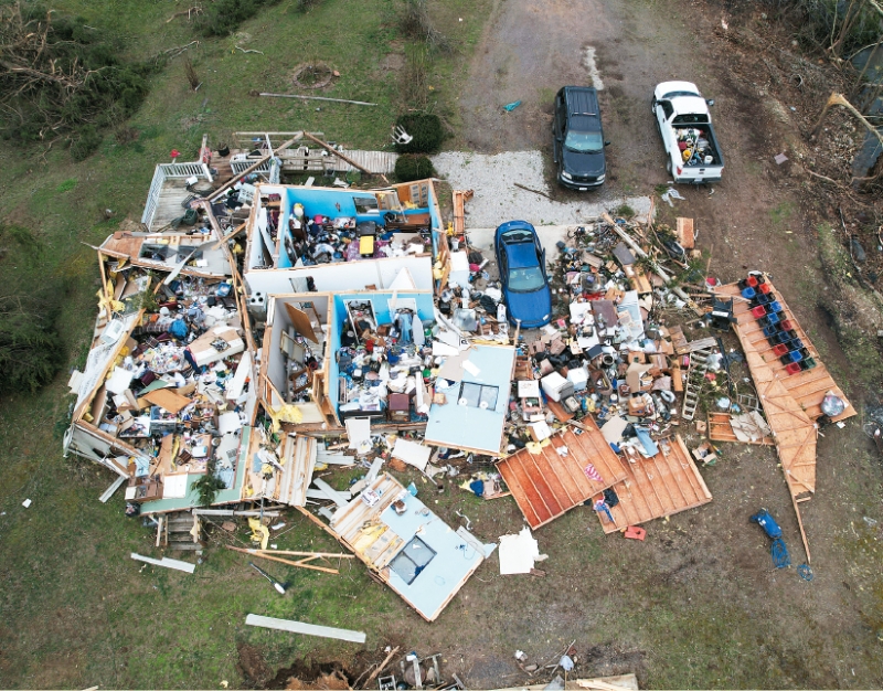 遭风暴摧毁的房子。 遭风暴摧毁的房子。
