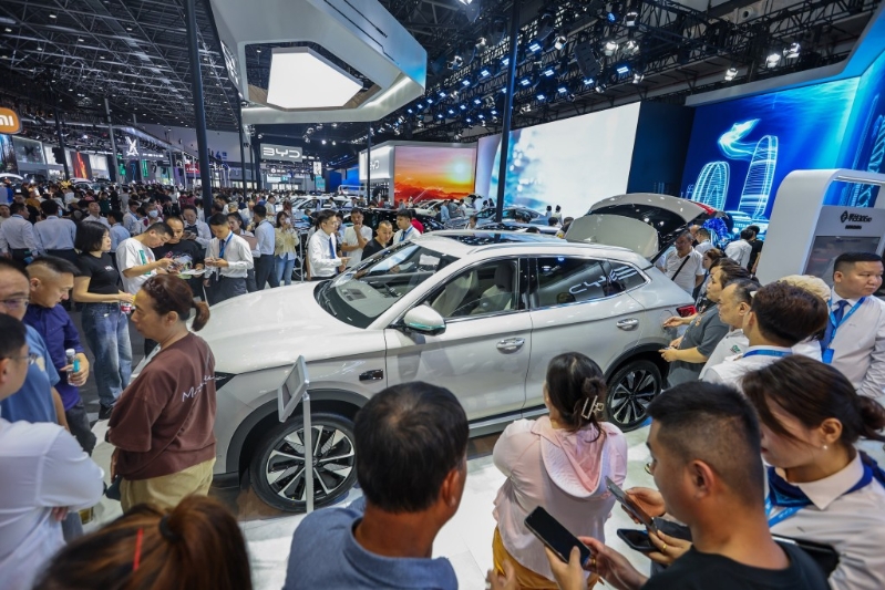 有车企自行发布每周销量榜,数据的真实性及其对行业的影响引起争议。新华社 有车企自行发布每周销量榜,数据的真实性及其对行业的影响引起争议。新华社