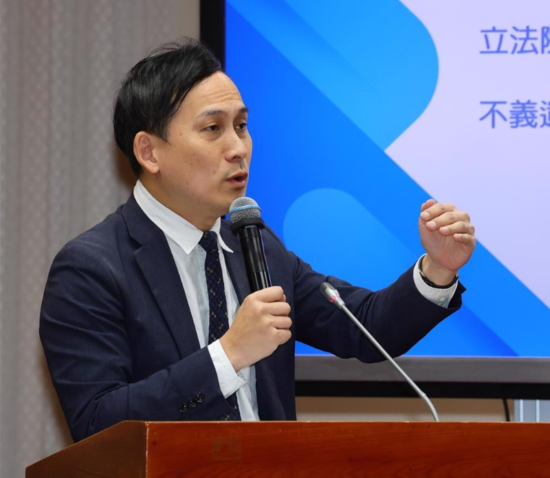 叶元之反罢免热战需要在地大咖相助 叶元之反罢免热战需要在地大咖相助