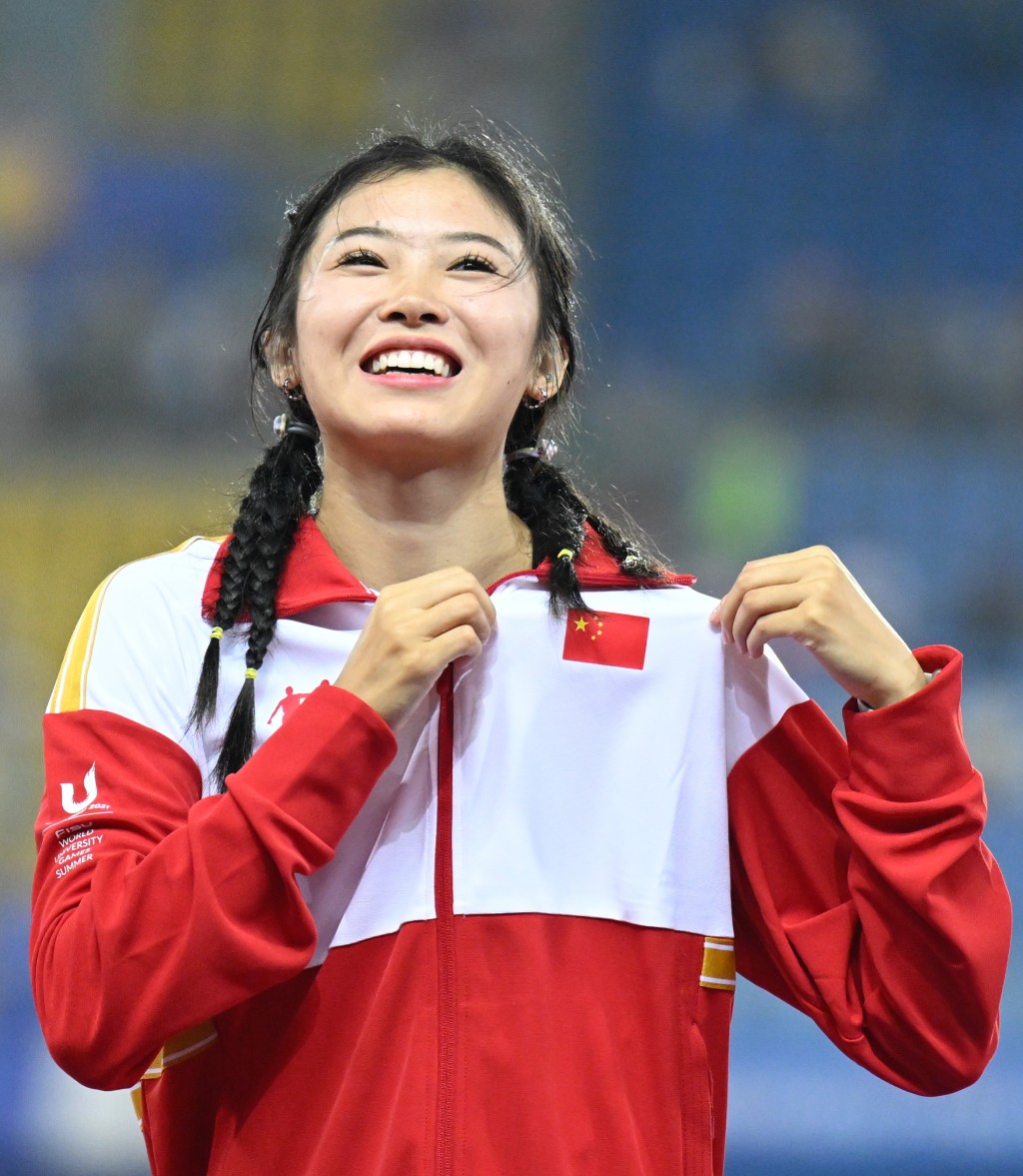 跨栏女神吴艳妮。 跨栏女神吴艳妮。