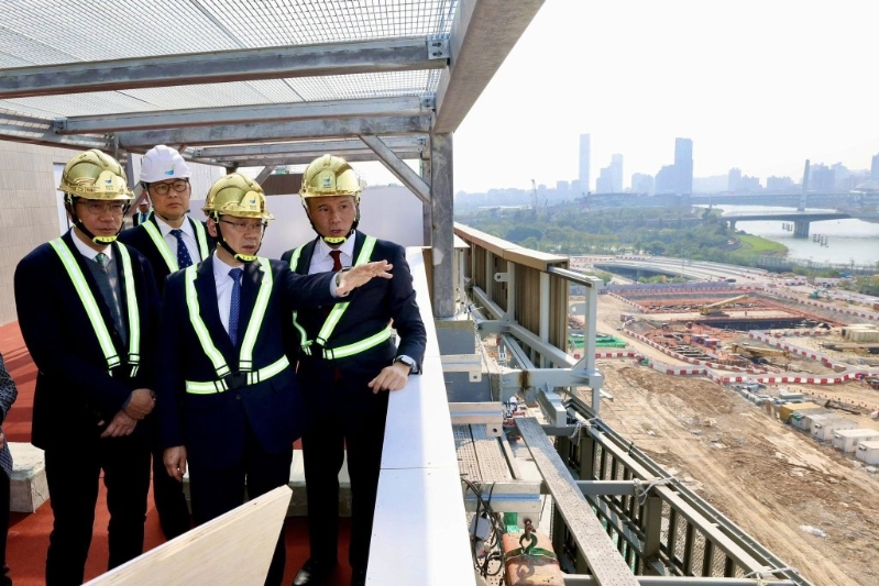 河套地区将成为连接内地与国际的世界级科技创新枢纽。 河套地区将成为连接内地与国际的世界级科技创新枢纽。