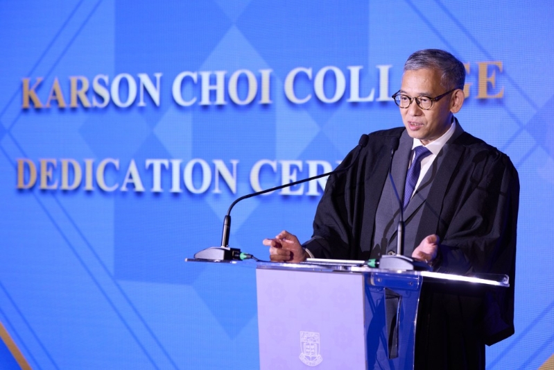 铭谢礼后,廉政专员胡英明担任高桌晚宴主讲嘉宾。 铭谢礼后,廉政专员胡英明担任高桌晚宴主讲嘉宾。