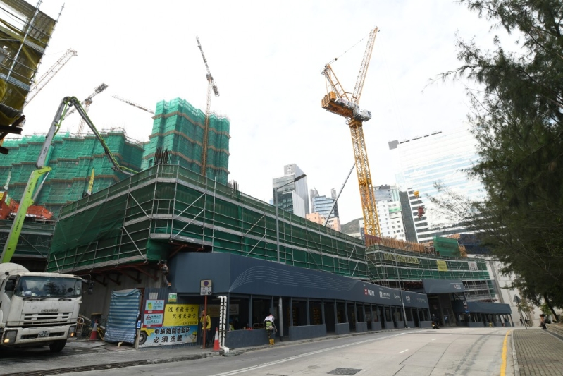 港岛南岸5A期命名为滶晨,提供447伙,料季内登场。 港岛南岸5A期命名为滶晨,提供447伙,料季内登场。