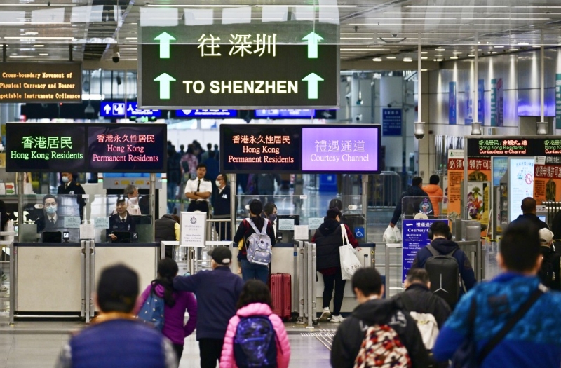 入境处预计,今年清明节假期期间,将有约458万人次经各海陆空管制站进出香港。资料图片 入境处预计,今年清明节假期期间,将有约458万人次经各海陆空管制站进出香港。资料图片