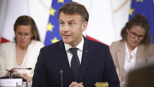 马克龙吁法企暂停投资美国 马克龙吁法企暂停投资美国