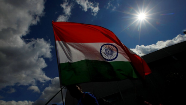 印度男失去妻子,还被屈杀妻坐了3年多的冤狱。 印度男失去妻子,还被屈杀妻坐了3年多的冤狱。