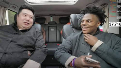 在重庆的「甲亢哥」与「瑞哥英语」进行直播。YouTube@IShowSpeed 在重庆的「甲亢哥」与「瑞哥英语」进行直播。YouTube@IShowSpeed