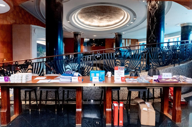 图11 五校联盟宣讲会签到处 图11 五校联盟宣讲会签到处