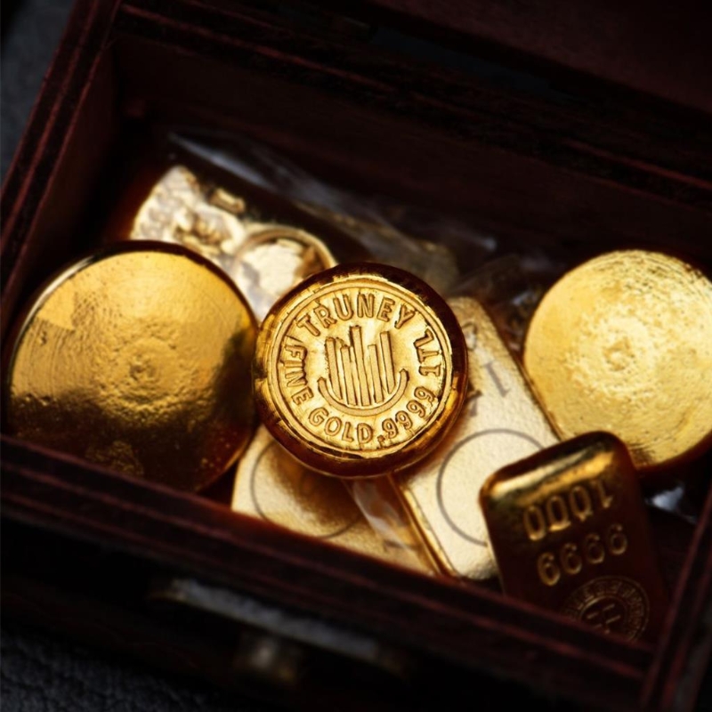 金价创新高后突大跌5% 金价创新高后突大跌5%