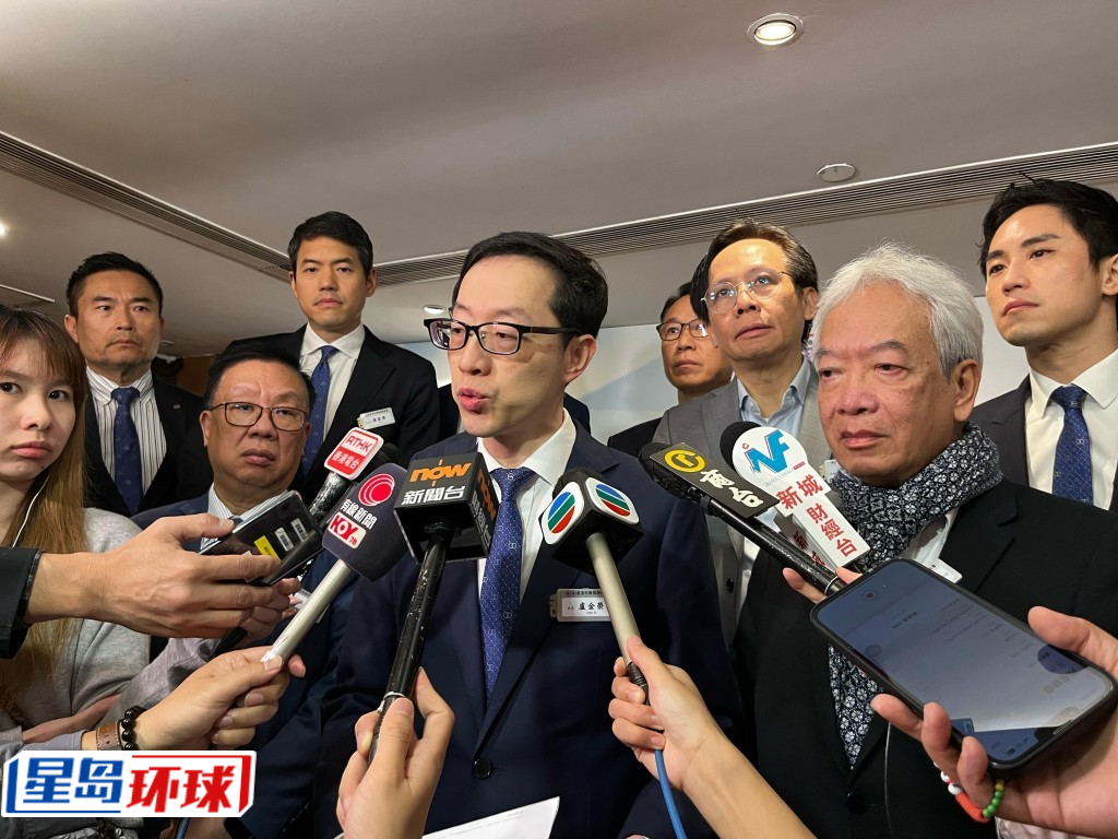 卢金荣相信仍会谈判至少6个月时间 卢金荣相信仍会谈判至少6个月时间