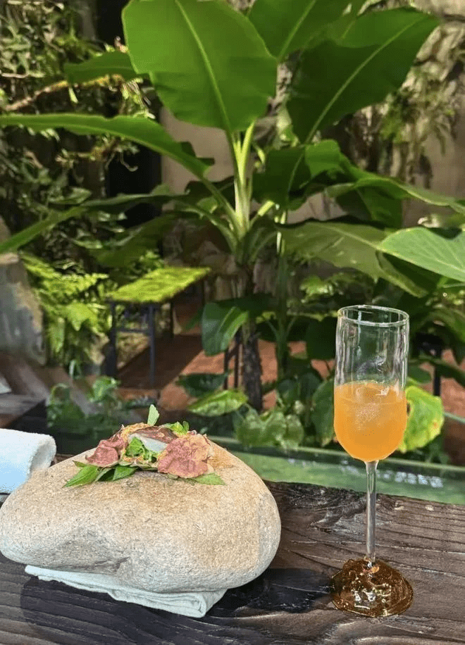 模仿当地河流生态环境的咸腥味饮品。 新民晚报 模仿当地河流生态环境的咸腥味饮品。 新民晚报