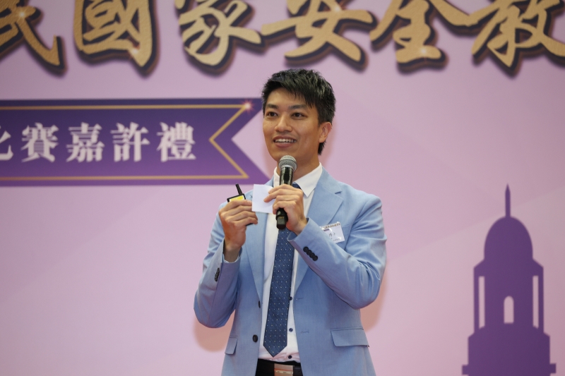 文化与创意艺术学系的梁智轩博士 文化与创意艺术学系的梁智轩博士