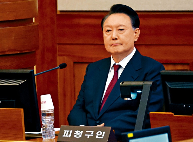 尹锡悦出席宪法法院的弹劾案审讯。.jpg 尹锡悦出席宪法法院的弹劾案审讯。.jpg