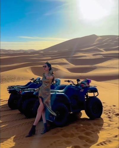 冯盈盈完美复刻电影《沙丘瀚战Dune》的战士造型。 冯盈盈完美复刻电影《沙丘瀚战Dune》的战士造型。