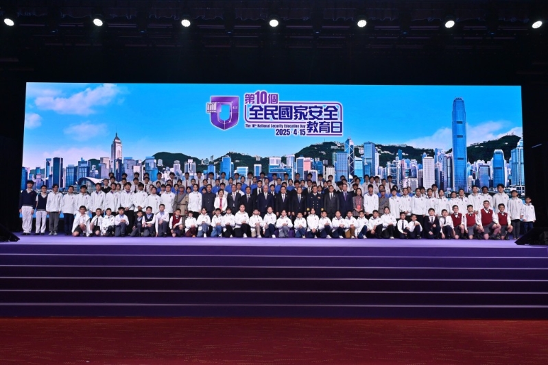 林定國以三個「不能」總結感受,分別是「不能忘記歷史」、「不能無視現實」,以及「不能袖手旁觀」。林定國FB圖片