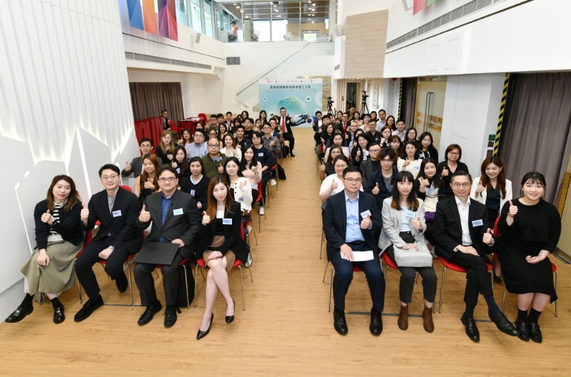 由星岛新闻集团及香港理工大学联合举办的「Let's Go Green!ESG X AI应用工作坊」于上周五圆满举行。 由星岛新闻集团及香港理工大学联合举办的「Let's Go Green!ESG X AI应用工作坊」于上周五圆满举行。