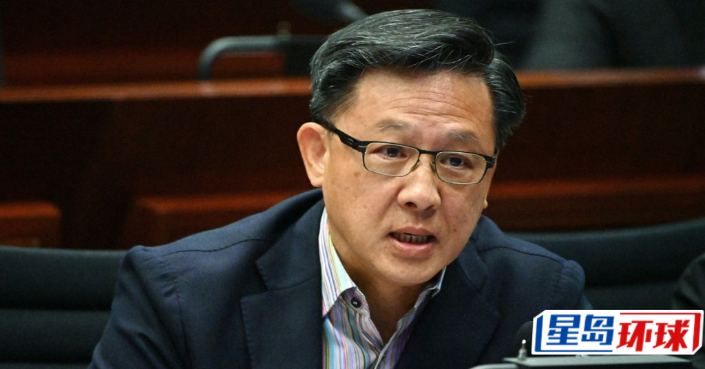 何君尧批今年赤字数字仍连年增长,质疑政府仍当“耳边风”。 资料图片 何君尧批今年赤字数字仍连年增长,质疑政府仍当“耳边风”。 资料图片