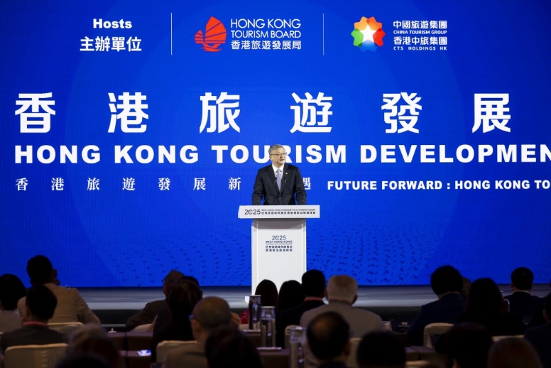 中国旅游集团董事长王海民。 中国旅游集团董事长王海民。