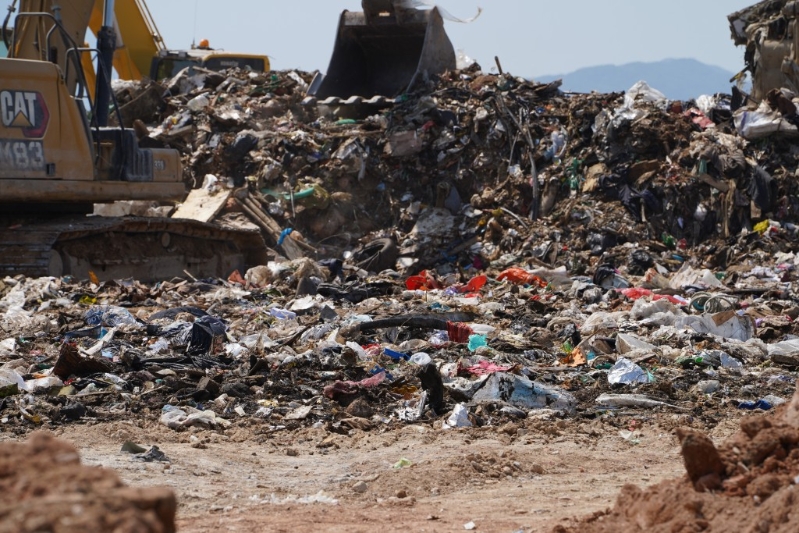 AI可通过镜头捕捉废物影像,然后运用算法进行分类。 AI可通过镜头捕捉废物影像,然后运用算法进行分类。