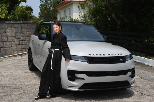 倪晨曦(Elva Ni)一年多前开始主持有关女生揸车的电视节目,从此对汽车产生了新观感。 倪晨曦(Elva Ni)一年多前开始主持有关女生揸车的电视节目,从此对汽车产生了新观感。