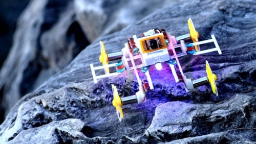 清华团队“搭积木”造出9cm陆空两栖机器人 清华团队“搭积木”造出9cm陆空两栖机器人