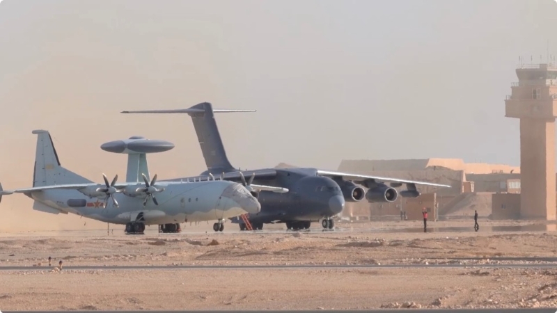 中國空警500及運20出現在埃及空軍基地。 埃及國防部