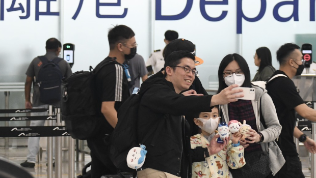 港人出境数字两年翻倍 港人出境数字两年翻倍