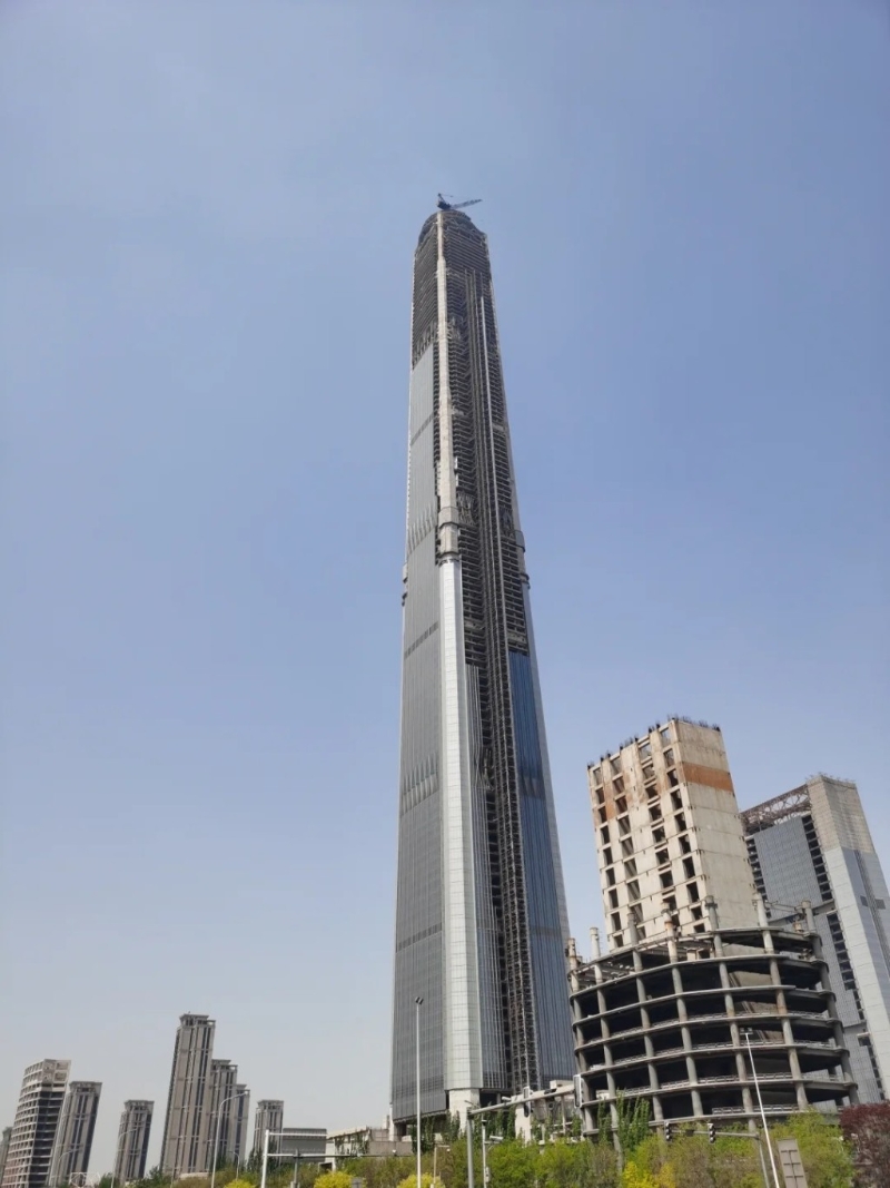 天津117大厦动工至今已17楼。 天津117大厦动工至今已17楼。