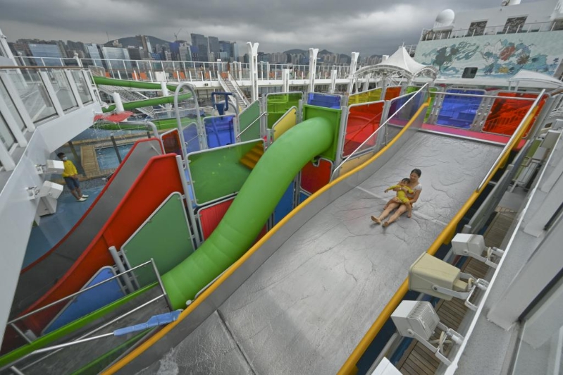 有旅行社东主指,邮轮上设不同活动,适合祖孙三代同游。 有旅行社东主指,邮轮上设不同活动,适合祖孙三代同游。